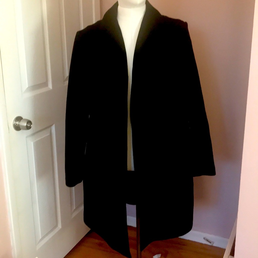 Black Gap women’s trench coat